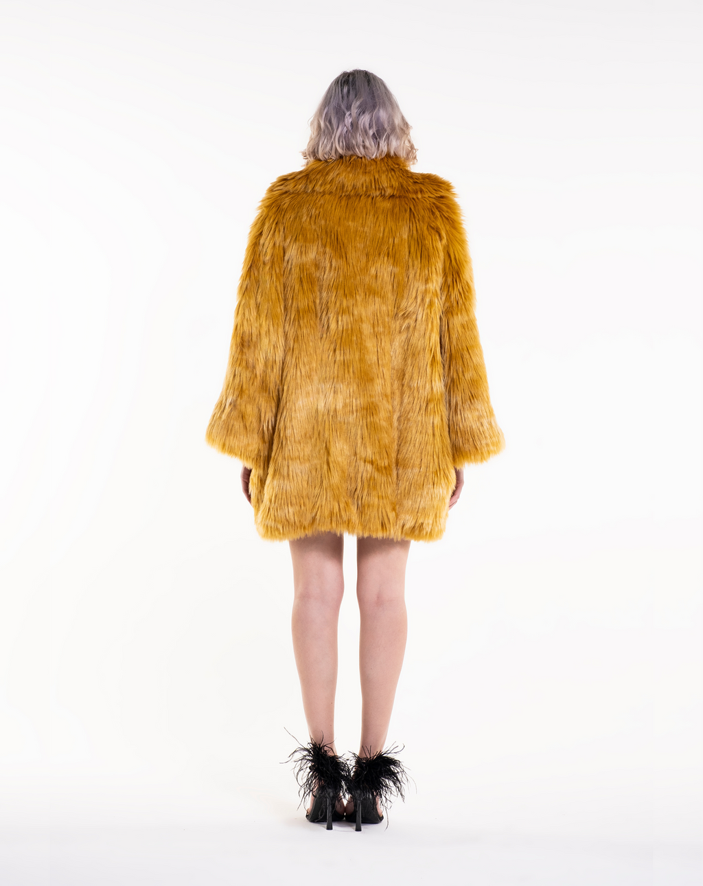OVER THE POP - Pelliccia oversize in faux fur giallo